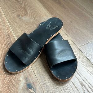 Beek Sandals